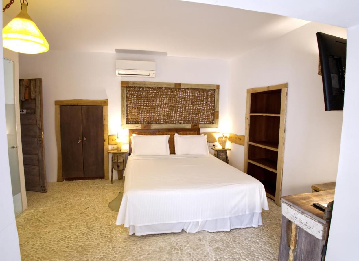 บูทิก โอสตัล ซาลินาส Hotel Sant Francesc de s'Estany ภายนอก รูปภาพ