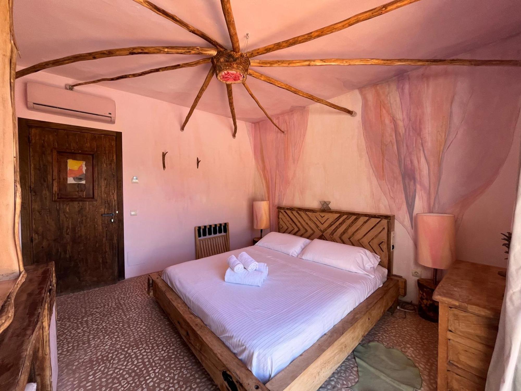 บูทิก โอสตัล ซาลินาส Hotel Sant Francesc de s'Estany ภายนอก รูปภาพ